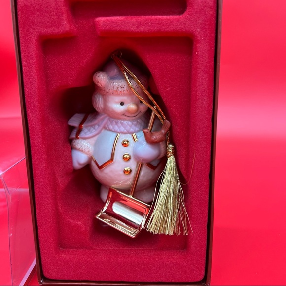 LENOX  SNOWMAN SHOVELING SNOW - Picture 6 of 11